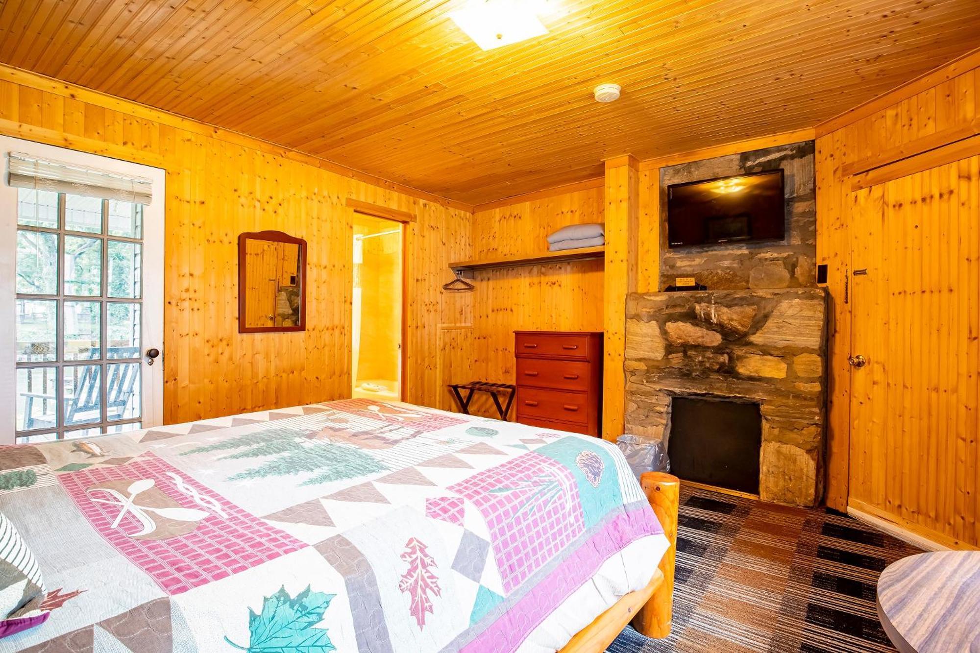 Lloyd'S On The River Country Inn By Oyo Bryson City Eksteriør bilde