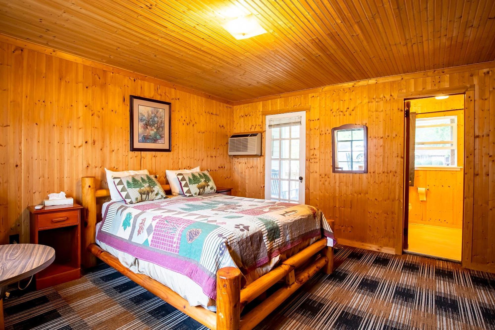 Lloyd'S On The River Country Inn By Oyo Bryson City Eksteriør bilde