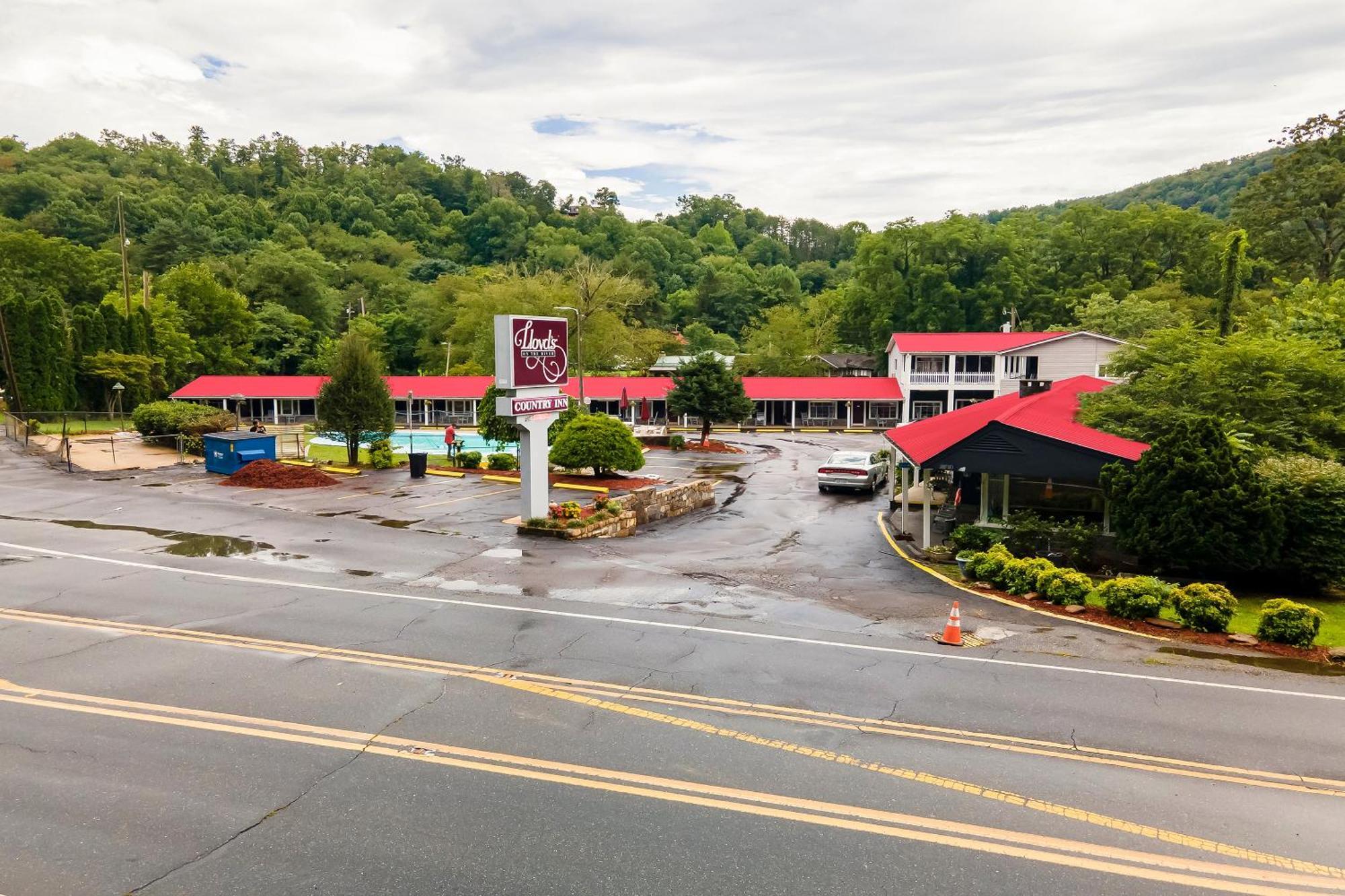 Lloyd'S On The River Country Inn By Oyo Bryson City Eksteriør bilde